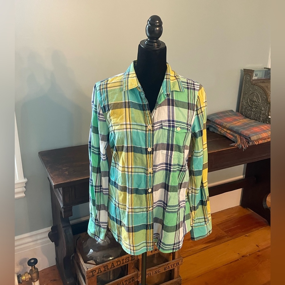 J Cree boy fit button down